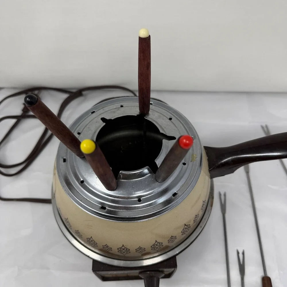 Vtg Oster Electric Almond Fondue Pot Set 701-03A Mid Century Modern 8 Forks USA